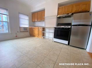 939 Lorimer St APT 3, Brooklyn, NY 11222
