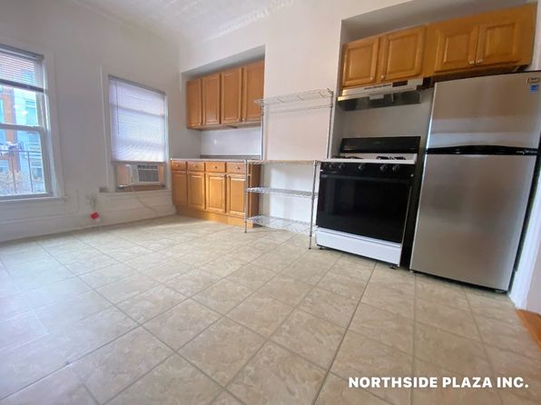 939 Lorimer St APT 3