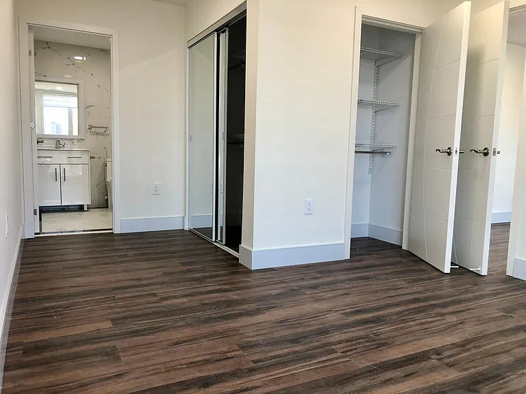 4904 Spruce St #324 — Photo 9