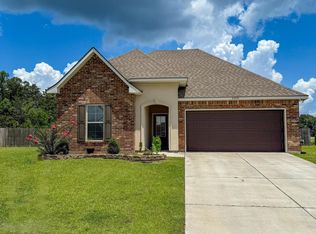 23091 Antler Lake Dr, Denham Springs, LA 70726