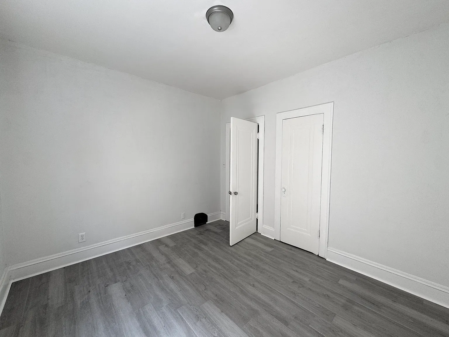 3 bed, 1200 sqft, $1,299 — Photo 4
