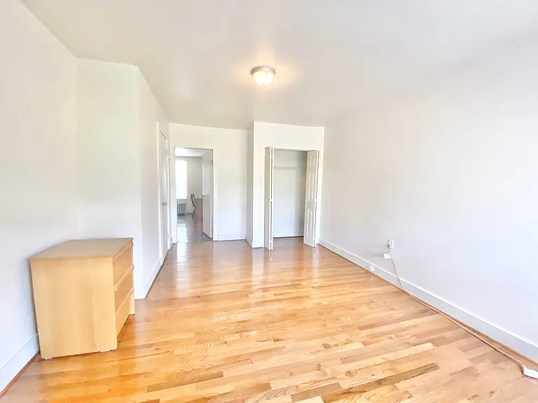 1140 Ash St #101 — Photo 9