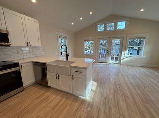 480 SE Reed Market Rd #4, Bend, OR 97702