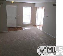 5th image of 41054 Southwind Dr