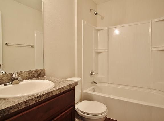 5th image of 8255 Country Creek Blvd