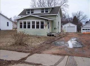 713 E Blodgett St, Marshfield, WI 54449