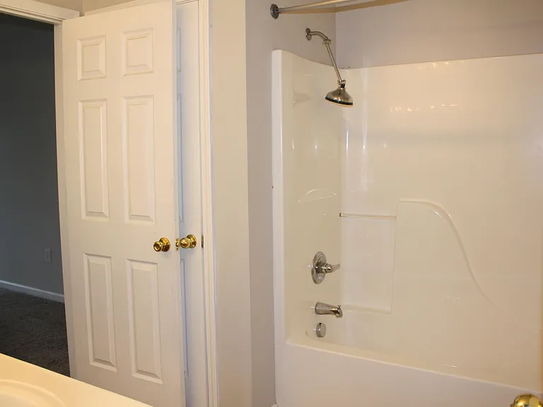 913 Fieldstone Way — Photo 13