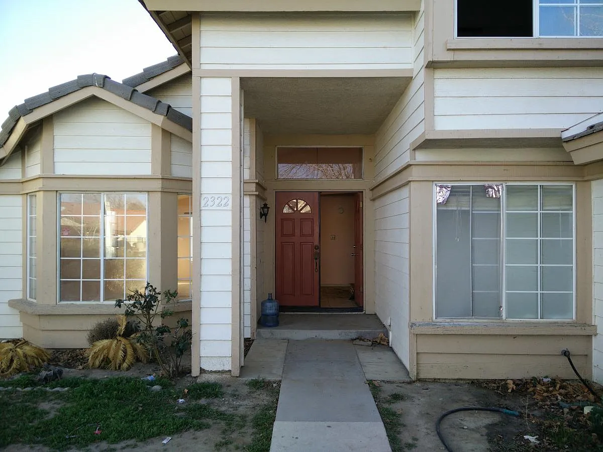 4 bed, 1637 sqft, $3,250 — Photo 3