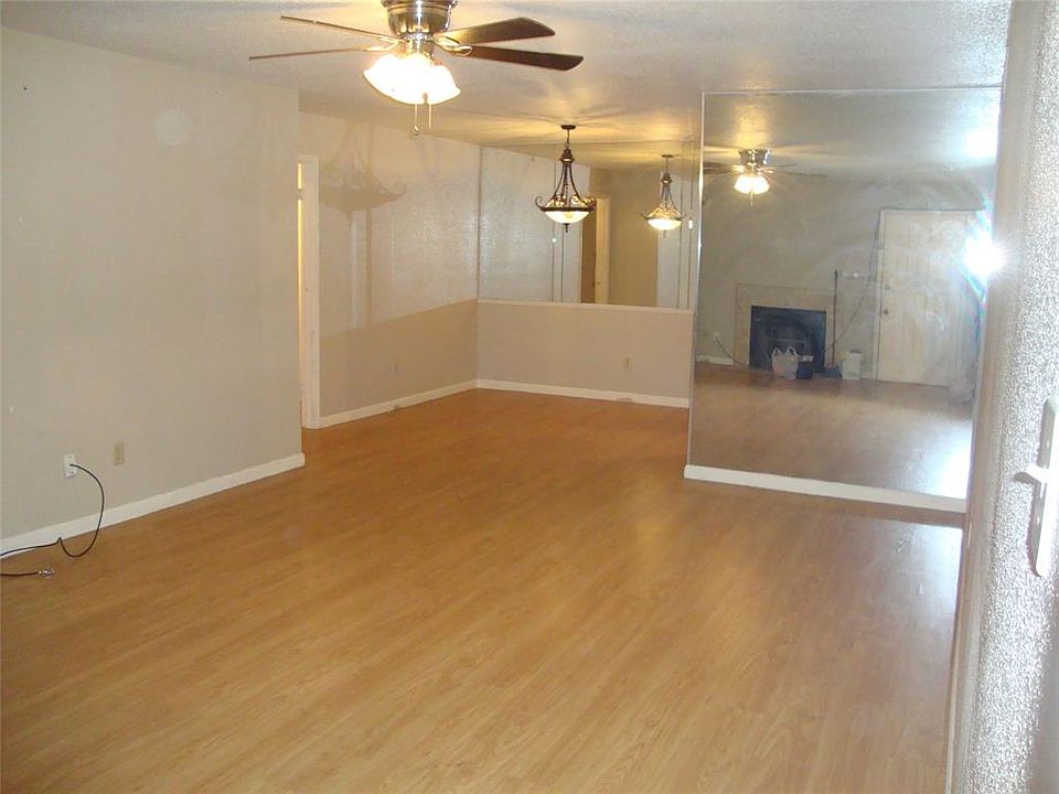 1st image of 9797 Leawood Blvd APT 102