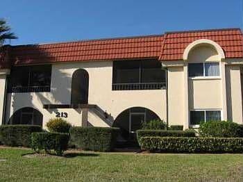 5th image of 213 Rubens Dr APT B