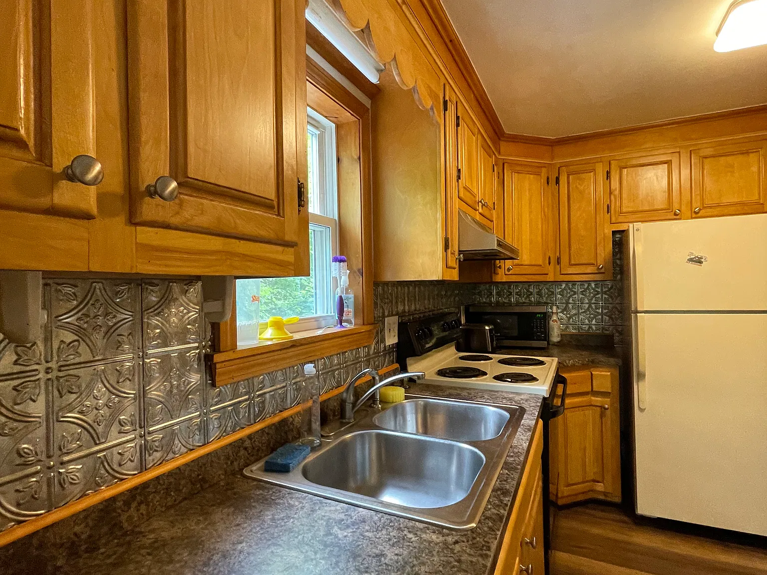 3 bed, 1882 sqft, $2,895 — Photo 4