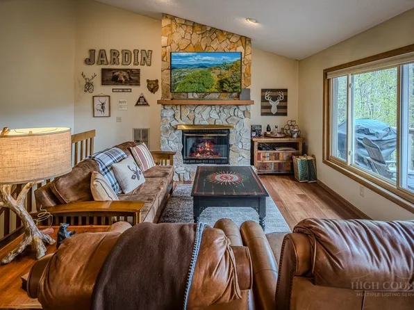 129 Lower Grouse Ridge Road, Beech Mountain, NC 28604