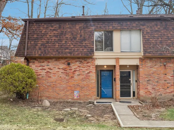 24 Burwood Ct, Cincinnati, OH 45218