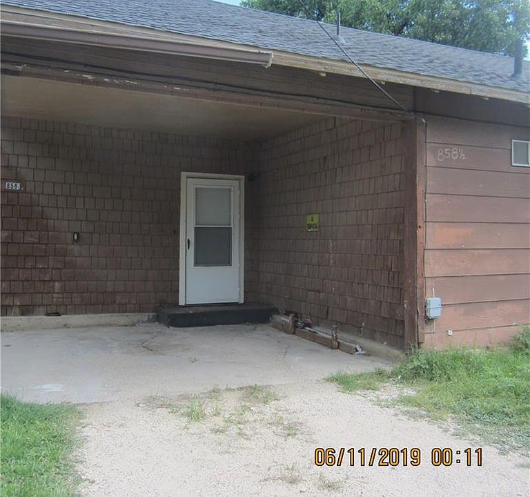 1st image of 858 Beech St #B
