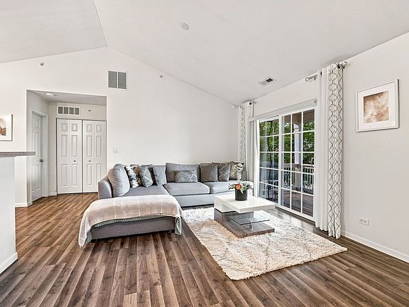 5th image of 4455 Timber Ridge Ct #4455
