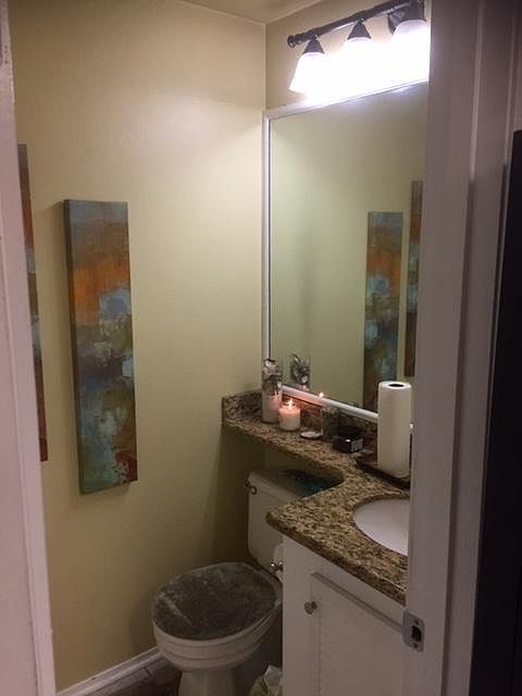 2nd image of 200 Lodge Dr APT 302
