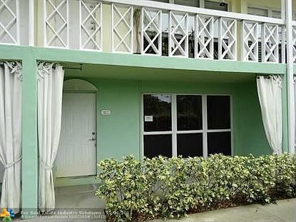 3rd image of 2124 NE 5th Ave APT 112
