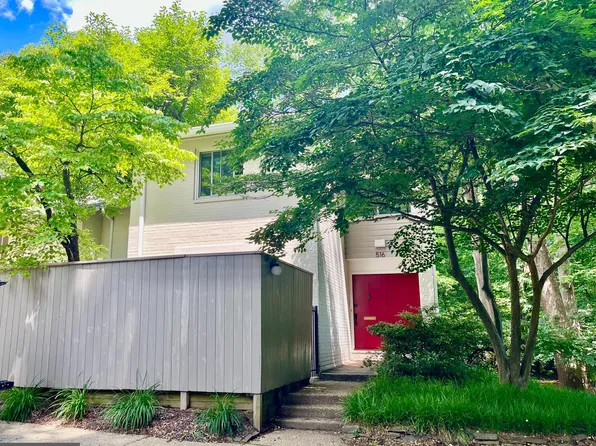 516 New Mark Esplanade, Rockville, MD 20850