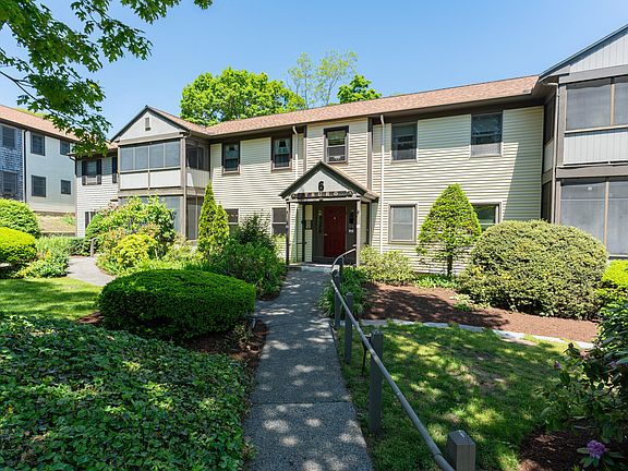 2nd image of 14 Harold Street APT 6B