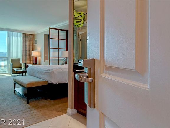 3rd image of 125 E Harmon Ave #2118