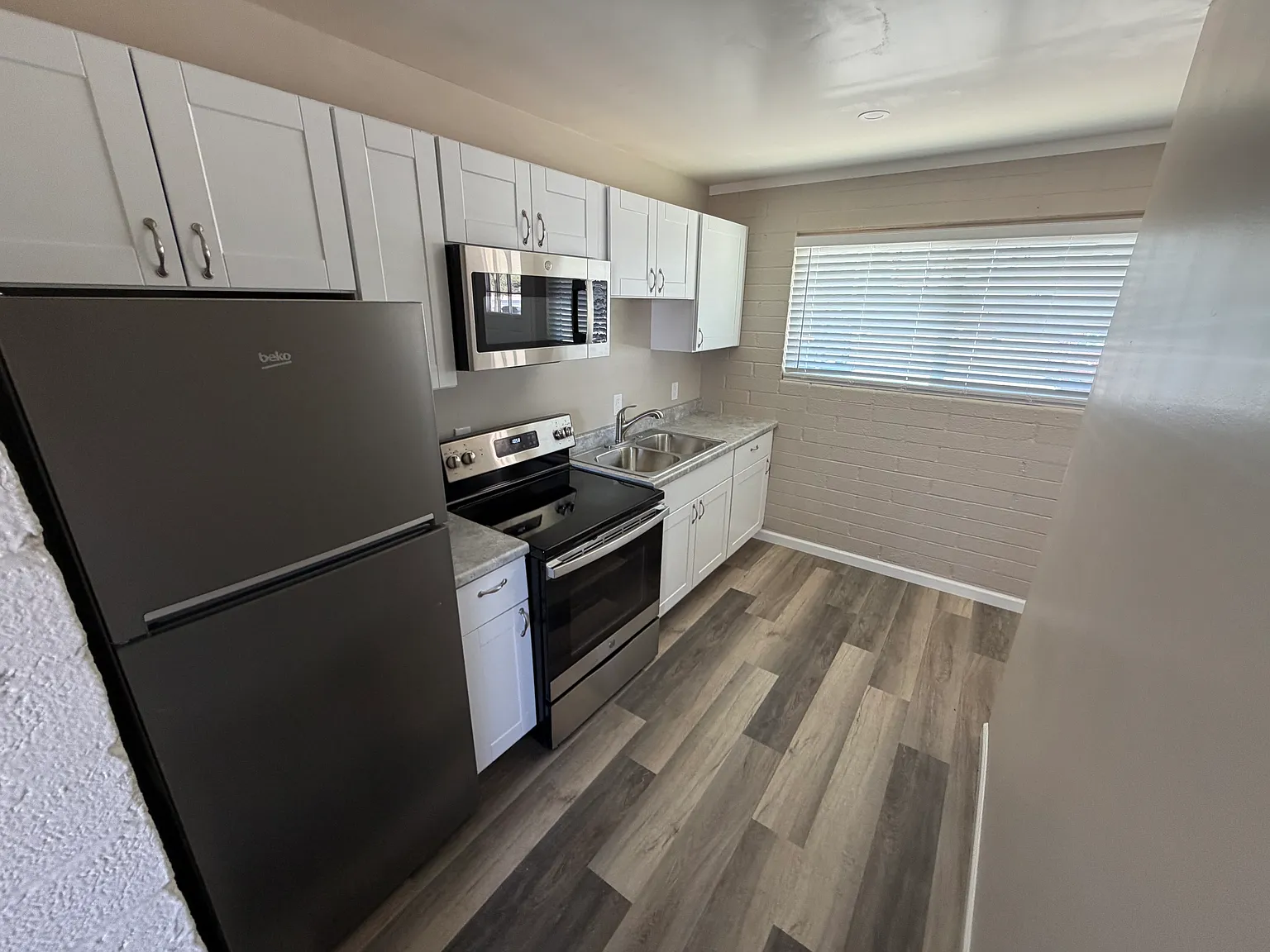 Studio, 322 sqft, $850 — Photo 4
