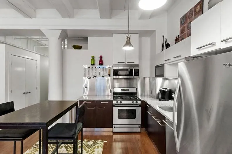 1 bed, 838 sqft, $3,700 — Photo 4