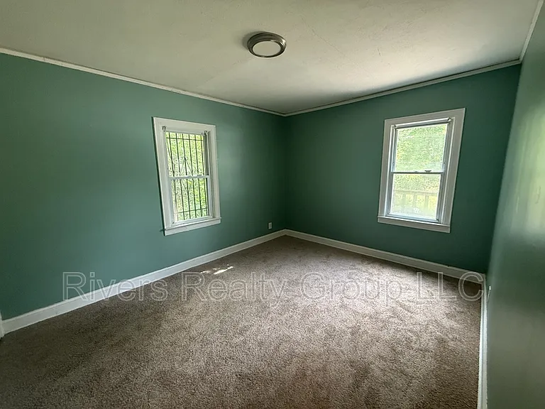 16555 W Parkway St — Photo 8