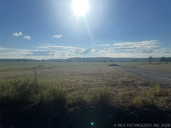 16991 W 829th Rd, Tahlequah, OK 74464