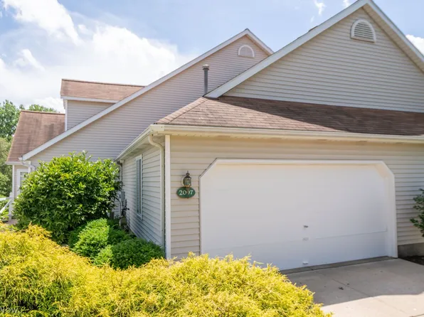 2097 Meadow Gate, Akron, OH 44313