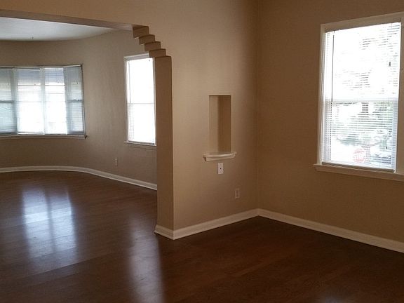4th image of 1116 E Ocean Blvd