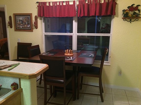 Breakfast nook