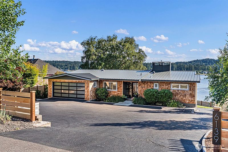 3rd image of 6139 Cromwell Dr NW