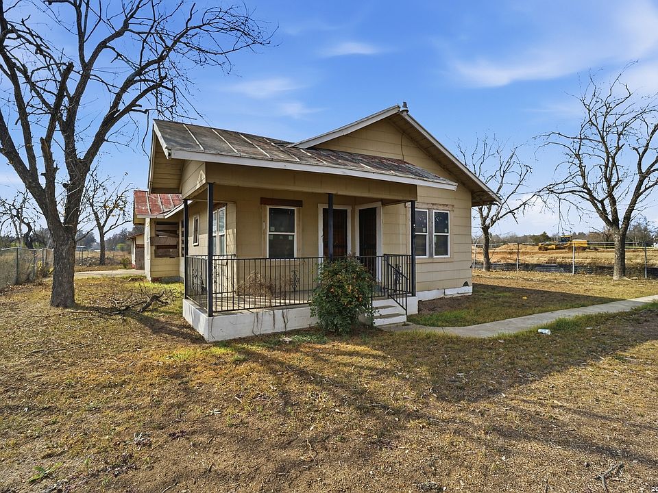 1st image of 1342 Menefee Blvd