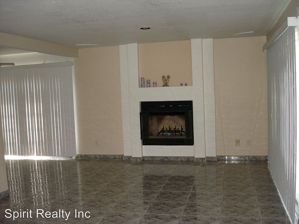 2nd image of 1204 Napa Ave