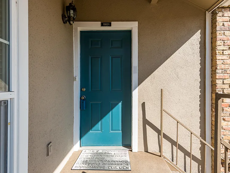 8600 Coppertowne Ln #1901 — Photo 2