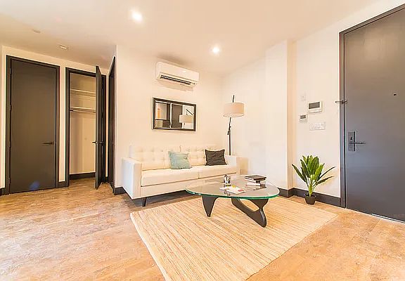 5th image of 832 Lexington Ave #5C