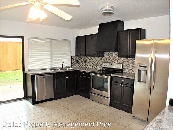 5th image of 1408 Yellowstone Dr