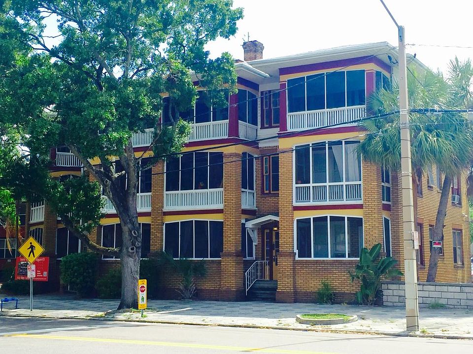 1st image of 215 5th St N APT 2