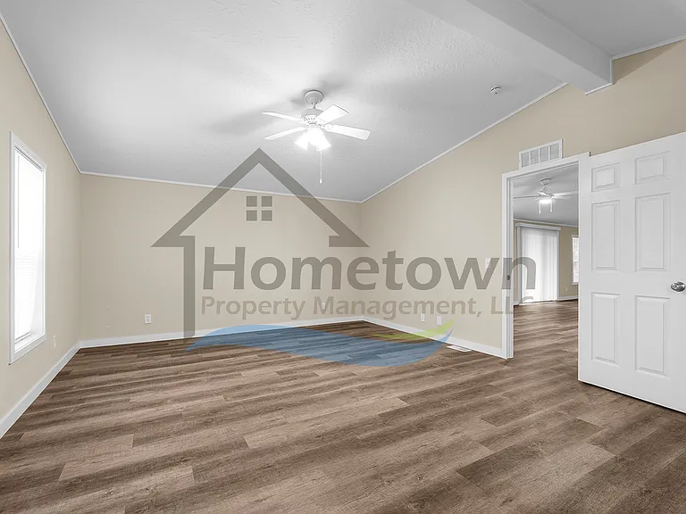 60-1 Short Dr — Photo 14