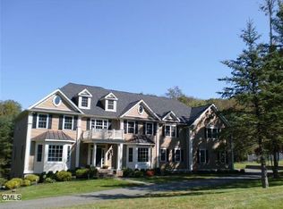 23 Cross Pond Dr, Brookfield, CT 06804