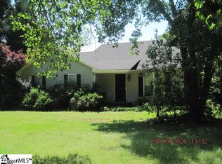 419 Switzer Green Pond Rd, Woodruff, SC 29388