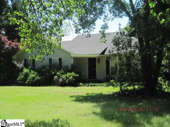 419 Switzer Green Pond Rd, Woodruff, SC 29388