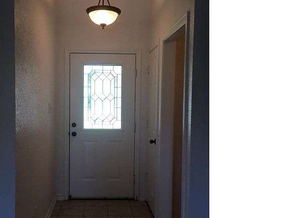 4th image of 309 Clayton Dr