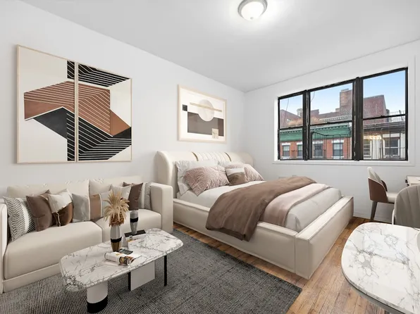 624 East 11th Street image 1 of 6