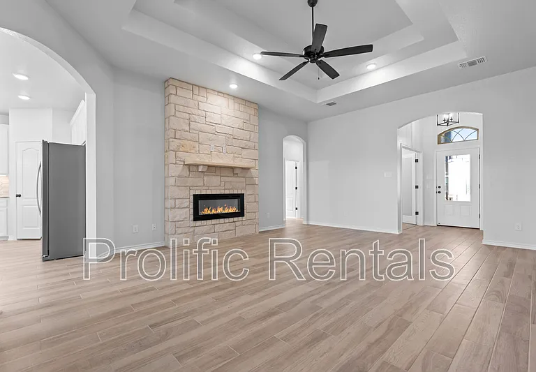507 Tooter St — Photo 9