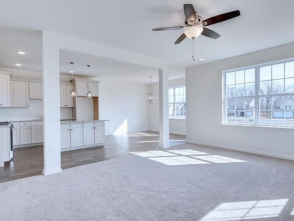 5th image of 861 Graystone Cir #63