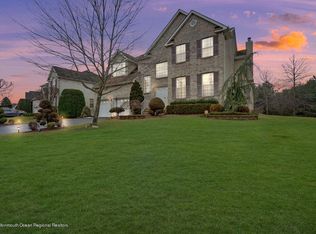 2 Peregrine Dr, Morganville, NJ 07751