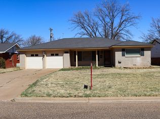 3004 W 18th St, Plainview, TX 79072