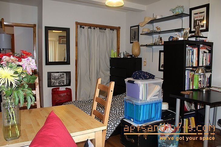 2nd image of 441 Graham Ave APT 1R