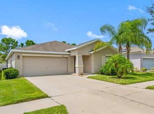 16715 Magnolia Reserve Pl, Wimauma, FL 33598
